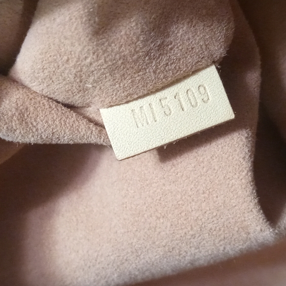 - Louis vuttion beaubourg mm - Picture 6 of 12